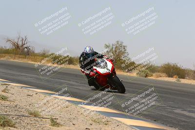 media/Mar-28-2022-Superbike Trackdays (Mon) [[b8603d0f67]]/Open Track Time/Turn 3 Inside/